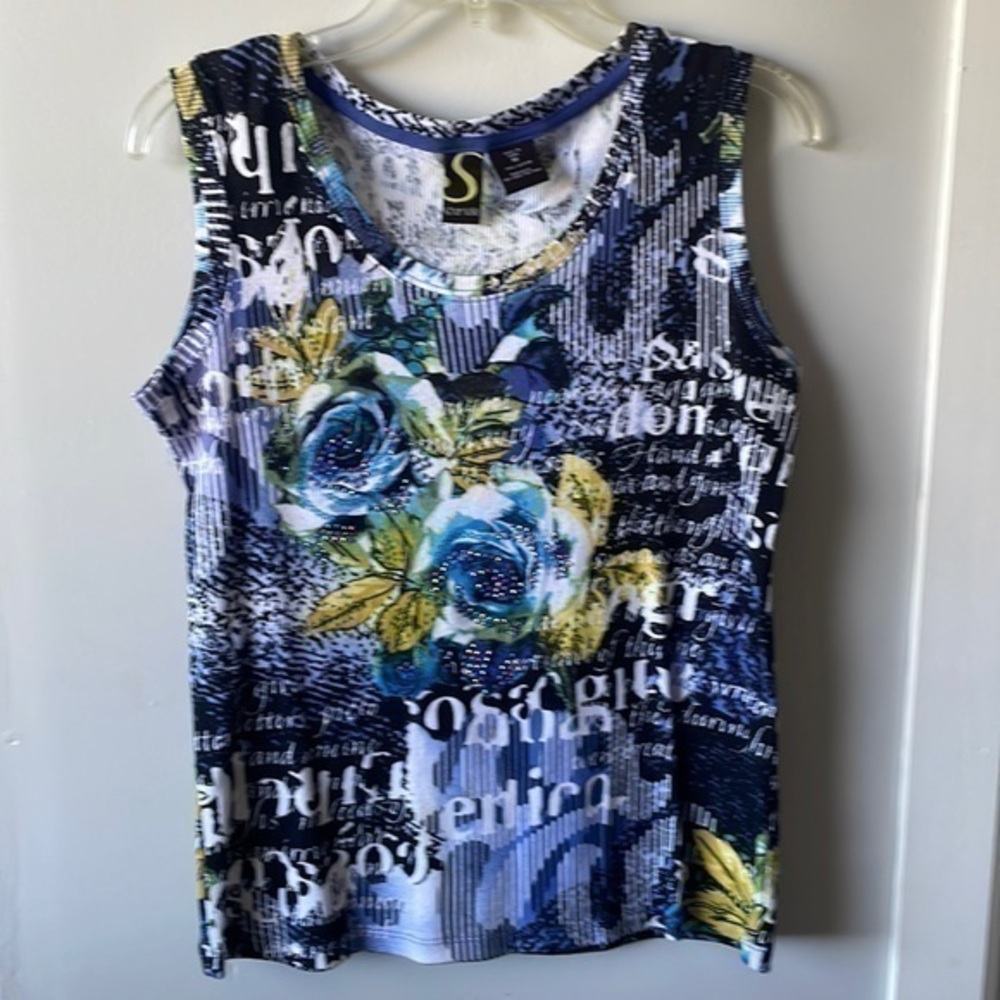 Spartelle medium sleeves less tank top. Used